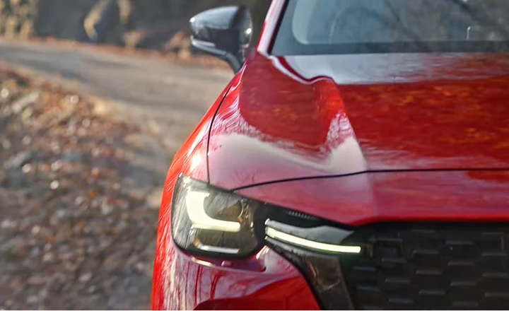 Mazda CX-60: manca poco al debutto dell'inedito SUV