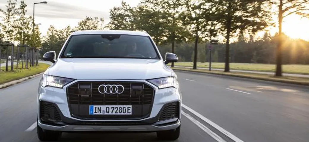 Audi Q7 TFSI e quattro: la nuova PHEV dei Quattro Anelli