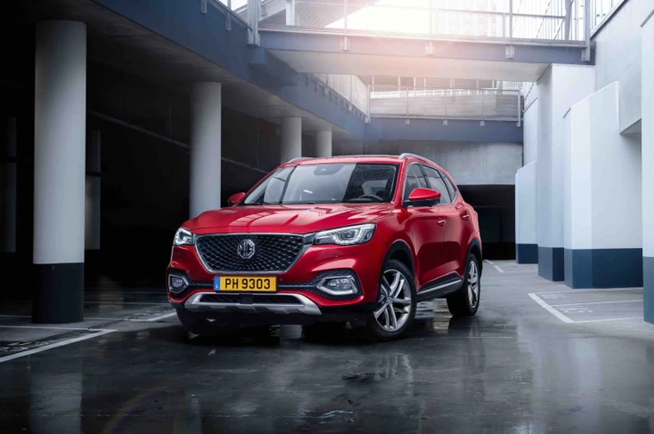 MG: il ritorno in Italia con i modelli ZS EV ed EHS Plug-In Hybrid