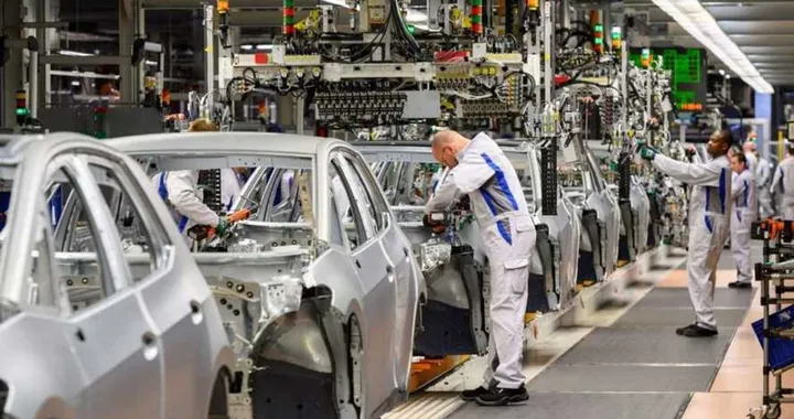 Accordo storico sui dazi tra USA e UE: sulle auto tariffa massima al 15%