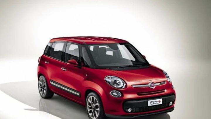 Fiat 500L: prime immagini ufficiali