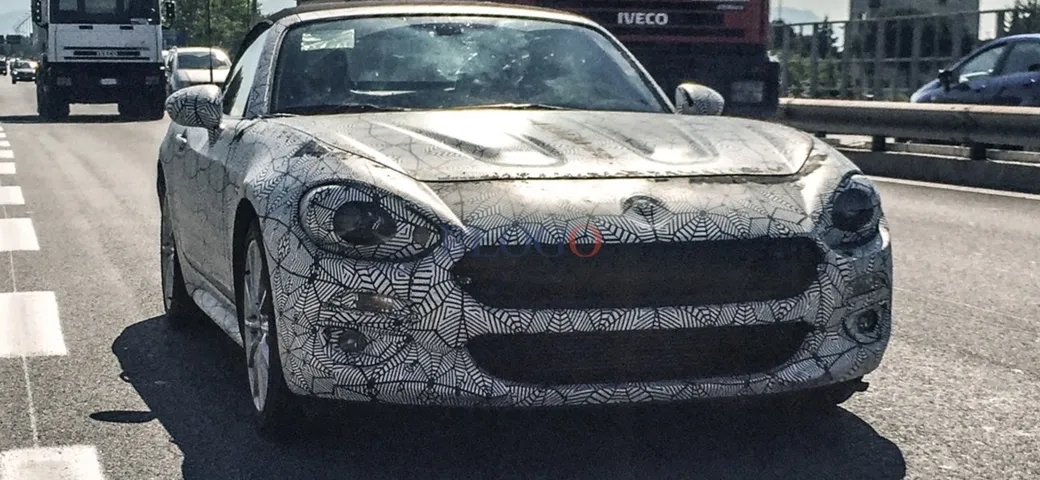 Abarth 124 Spider: le foto spia di un lettore