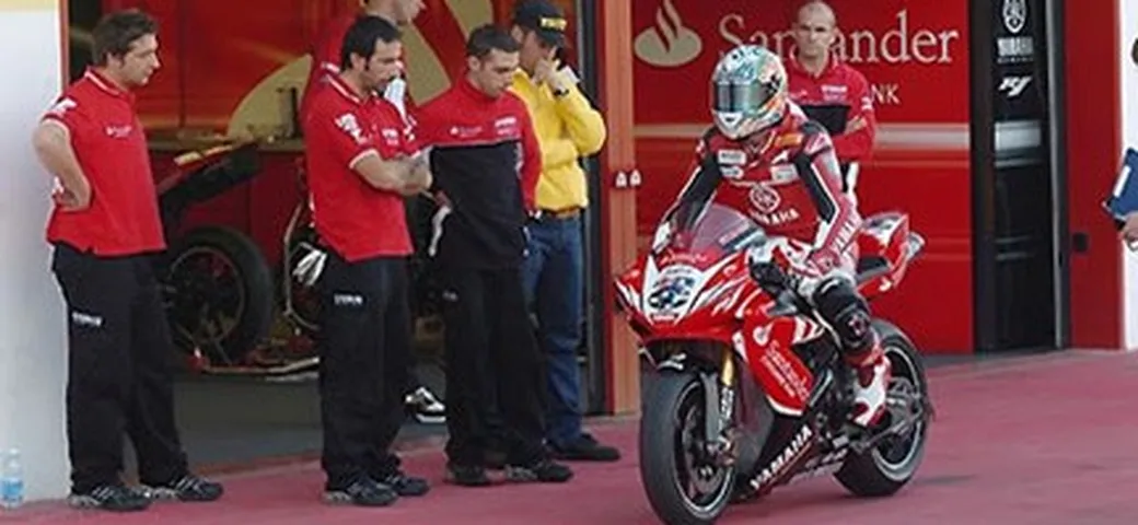 La prima di Corser sulla Yamaha R1