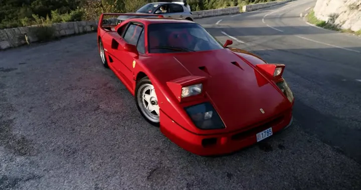 Nico Rosberg prova la Ferrari F40 sulle strade di Monte Carlo