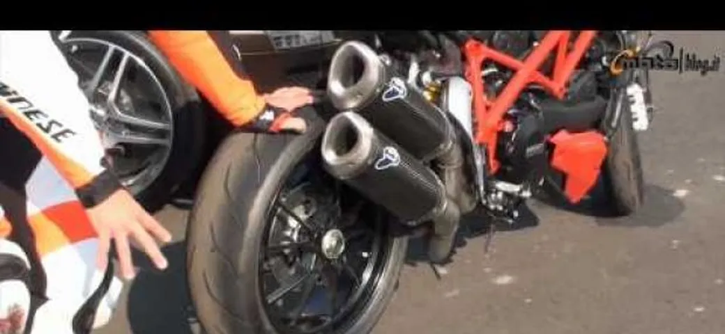 Ducati Streefighter 848 2012: il video Test di Motoblog