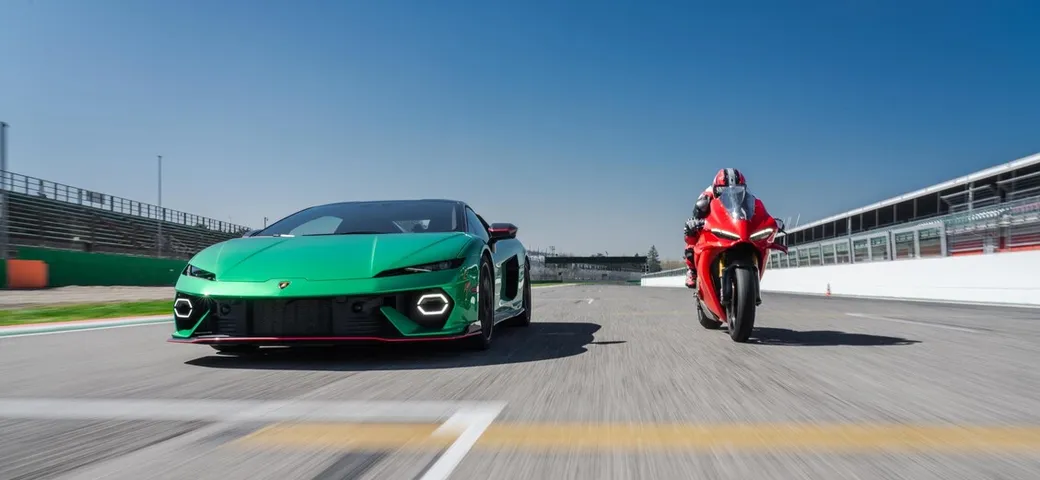 Sfida a Imola: Lamborghini Temerario contro Ducati Panigale V4
