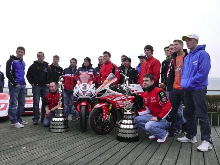 Presentato il Tourist Trophy 2013: MV Agusta pronta all'assalto