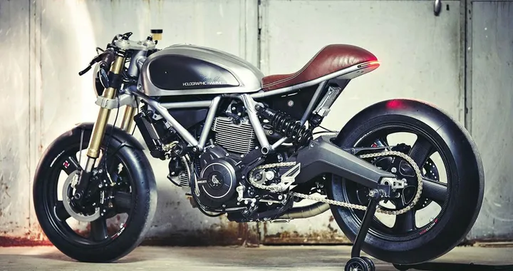 Ducati Scrambler Hero 01: l'ultima creatura di Holographic Hammer