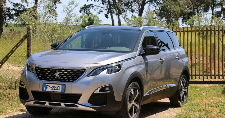 Peugeot 5008 BlueHDi 130 EAT8 S&amp;S GT LINE: la prova su strada