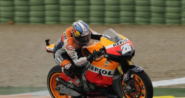 MotoGP, Valencia: Dani Pedrosa sgretola la pole position. Lorenzo e Stoner a inseguire, Rossi dietro la CRT di Espargarò.