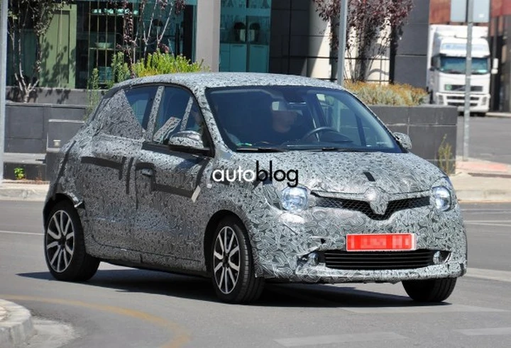 Renault Twingo: foto spia