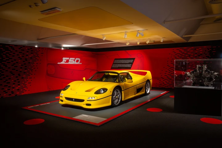 Ferrari F50: la F1 stradale del cavallino festeggia i 30 anni