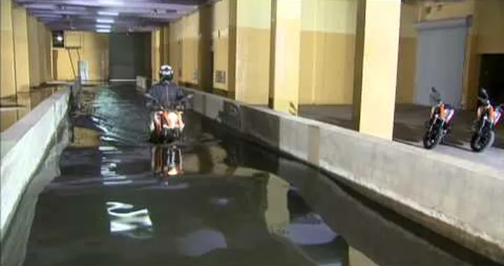 Under belly exhaust for KTM Duke 200