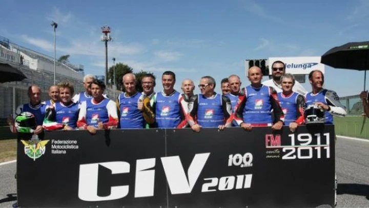 CIV a Vallelunga: Petrucci campione Stock 1000. Passerella di campioni del passato