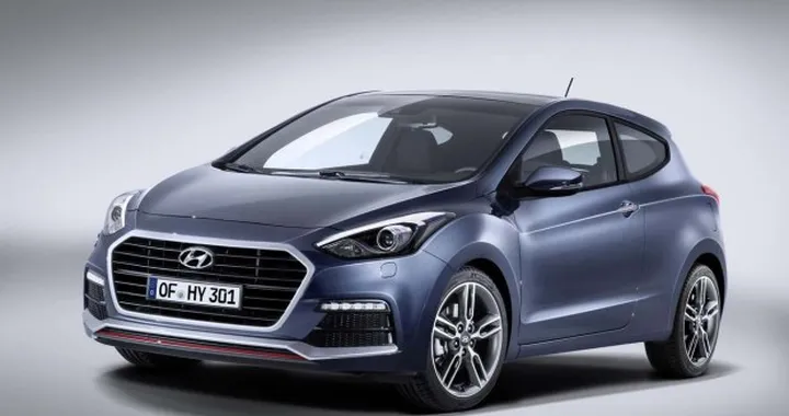 Hyundai i30 2015: nuove foto del facelift