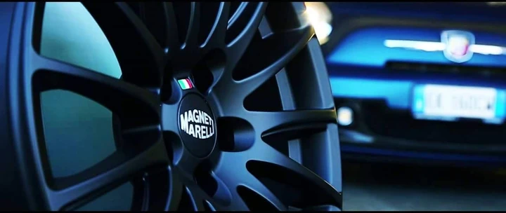 Samsung tratta con FCA per Magneti Marelli