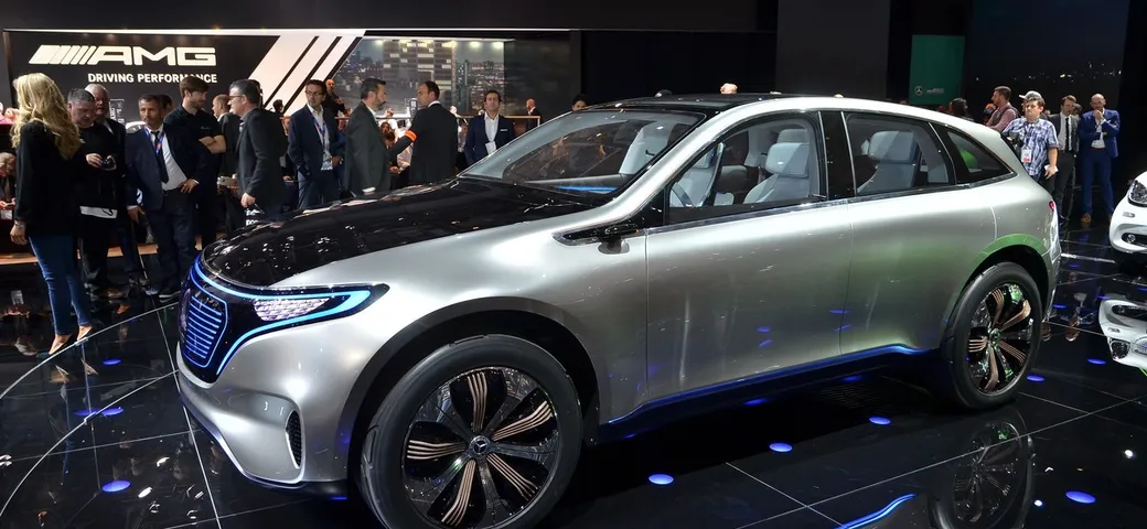 Mercedes Generation EQ al Salone di Parigi 2016 Live