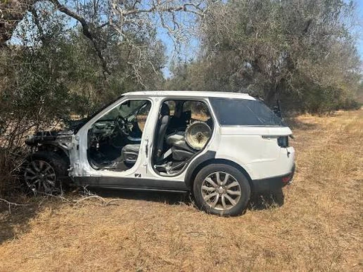 Tre Range Rover rubati, ritrovati cannibalizzate a Brindisi: finite nel mercato dei ricambi