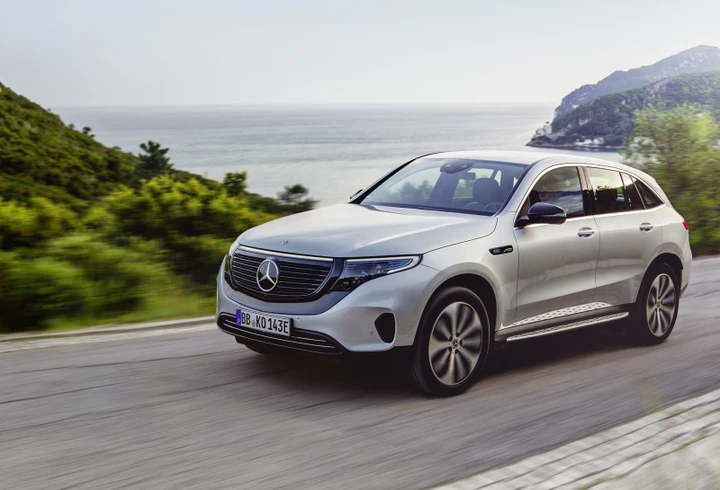 Auto elettriche: Mercedes EQC, ordini aperti in Italia