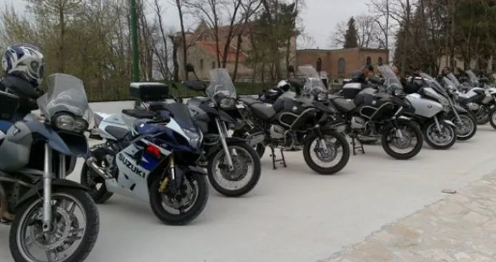 Foto del giorno: trova l'intruso