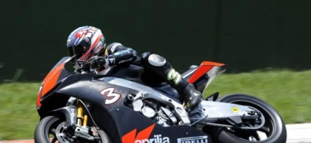 SBK: test a Kyalami positivi per l'Aprilia