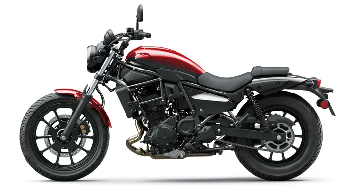 Kawasaki KLE500 ed Eliminator 500: cosa cambia nel 2027
