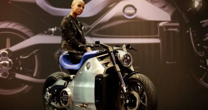 Voxan Wattman: una nuova cruiser elettrica dalla Francia