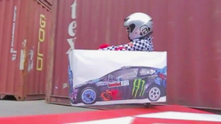 Ken Box Crazy Cart Gymkhana 2: la parodia di Ken Block