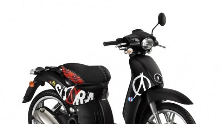 Eicma 2010: Scarabeo 50 Special Edition