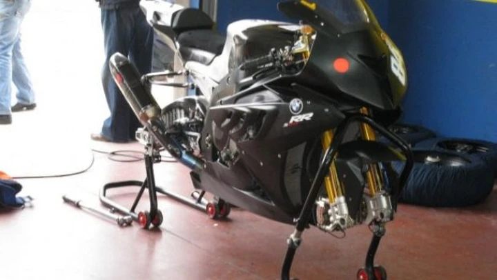 WSBK: Michel Fabrizio in pista a Vallelunga con la S1000RR