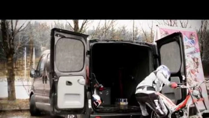 Video: Dougie Lampkin fra moto, mtb e snowboard