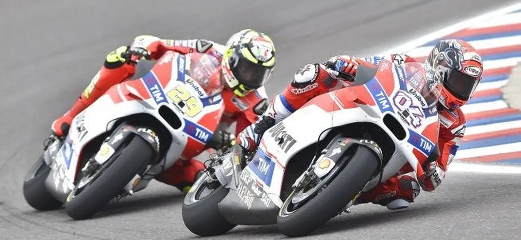 Iannone e Dovizioso: 