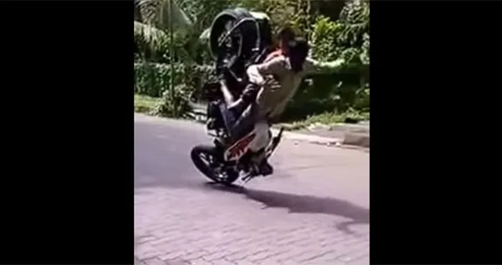 Stoppie finito male