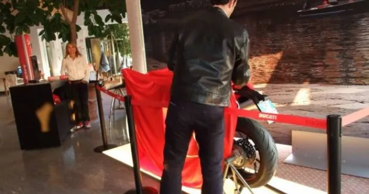 Live @ Test Ducati Monster 796