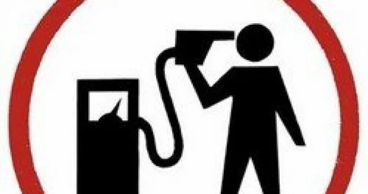 Caro Benzina: nuovi rincari, si supera l'1,80!