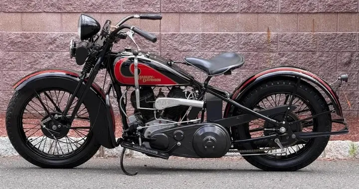 Harley-Davidson VL del 1931: all'asta il cimelio di Steve McQueen