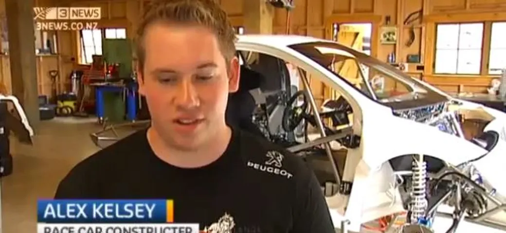 L'auto da rally? Un 21enne se la costruisce in garage