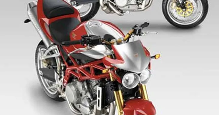 Corsaro 1200, terza moto dell'anno nel 2006