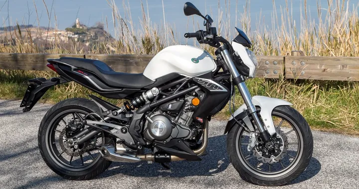 Benelli promuove la BN302