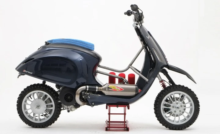 Vespa Sprint Desert Racer