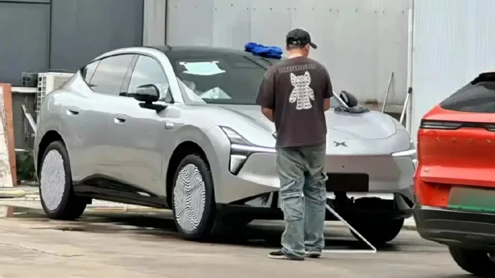 Xpeng svela il nuovo SUV compatto ed economico: autonomia fino a 600 km