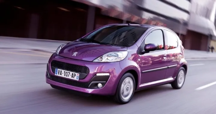 I 20 anni di Peugeot 107 e 1007, visioni differenti di mobilità