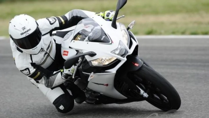 TEST Aprilia RS4 125