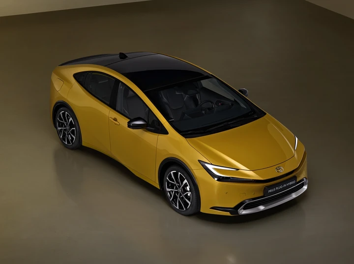 Toyota Prius Plug-in Hybrid: al via gli ordini in Italia in tre allestimenti [FOTO]