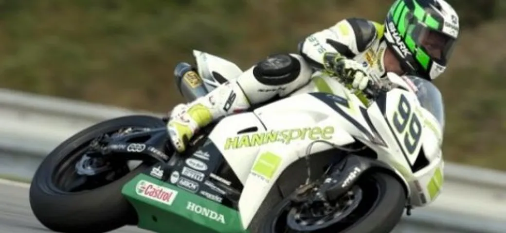 WSS: Fabien Foret in pole position al Nurburgring. Davies e Rea seguono