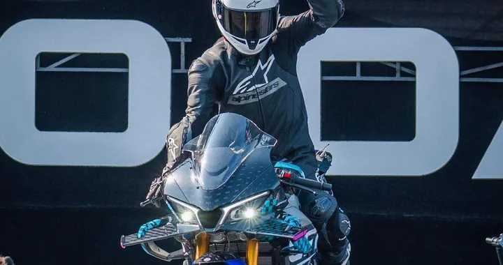 CFMOTO V4 SR-RR: debutto in pista per la nuova 1000 da 212 CV