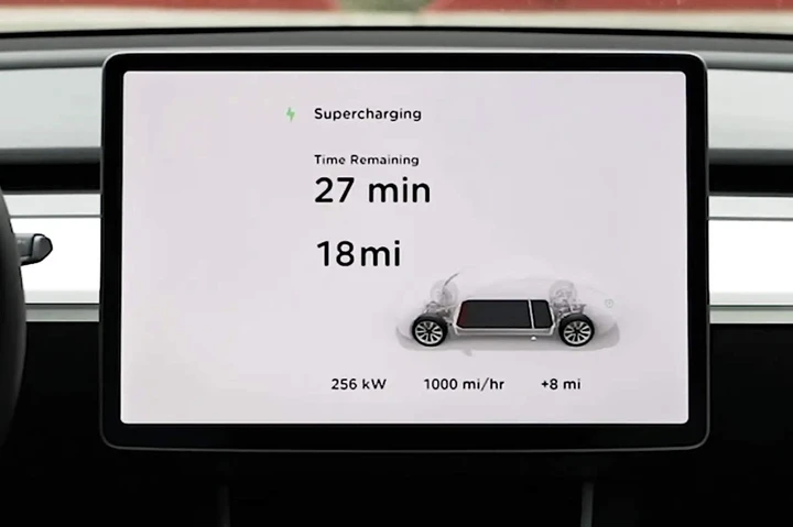 Tesla Supercharger 250 kW