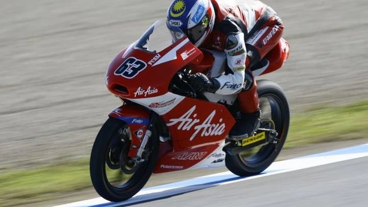 Moto3, Sepang: Malesia in festa, prima pole per Khairuddin