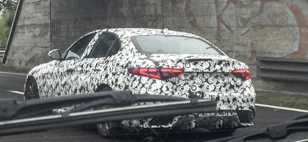 Alfa Romeo Giulia: le foto spia di un lettore