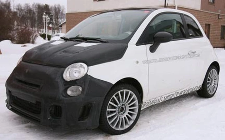Nuove foto spia Fiat Abarth 500 SS
